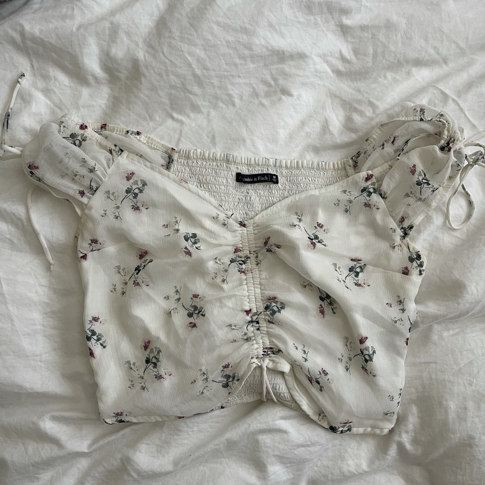 Abercrombie size M crop top
